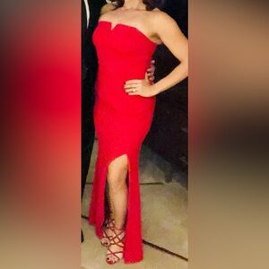 Elegant Red Strapless Evening Dress Perfect for Prom size 8